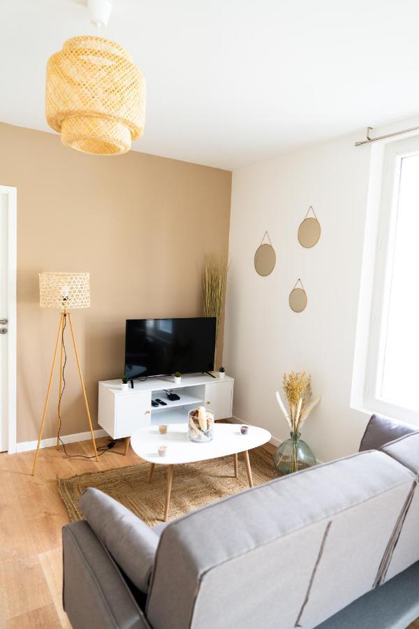 Spacieux Appartement Avec Parking Prive A Saumur Dış mekan fotoğraf